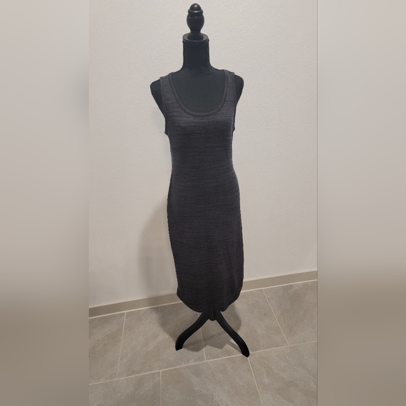 Gray Striped Light Weight Sweater Dress (M) - Picture 5 of 17